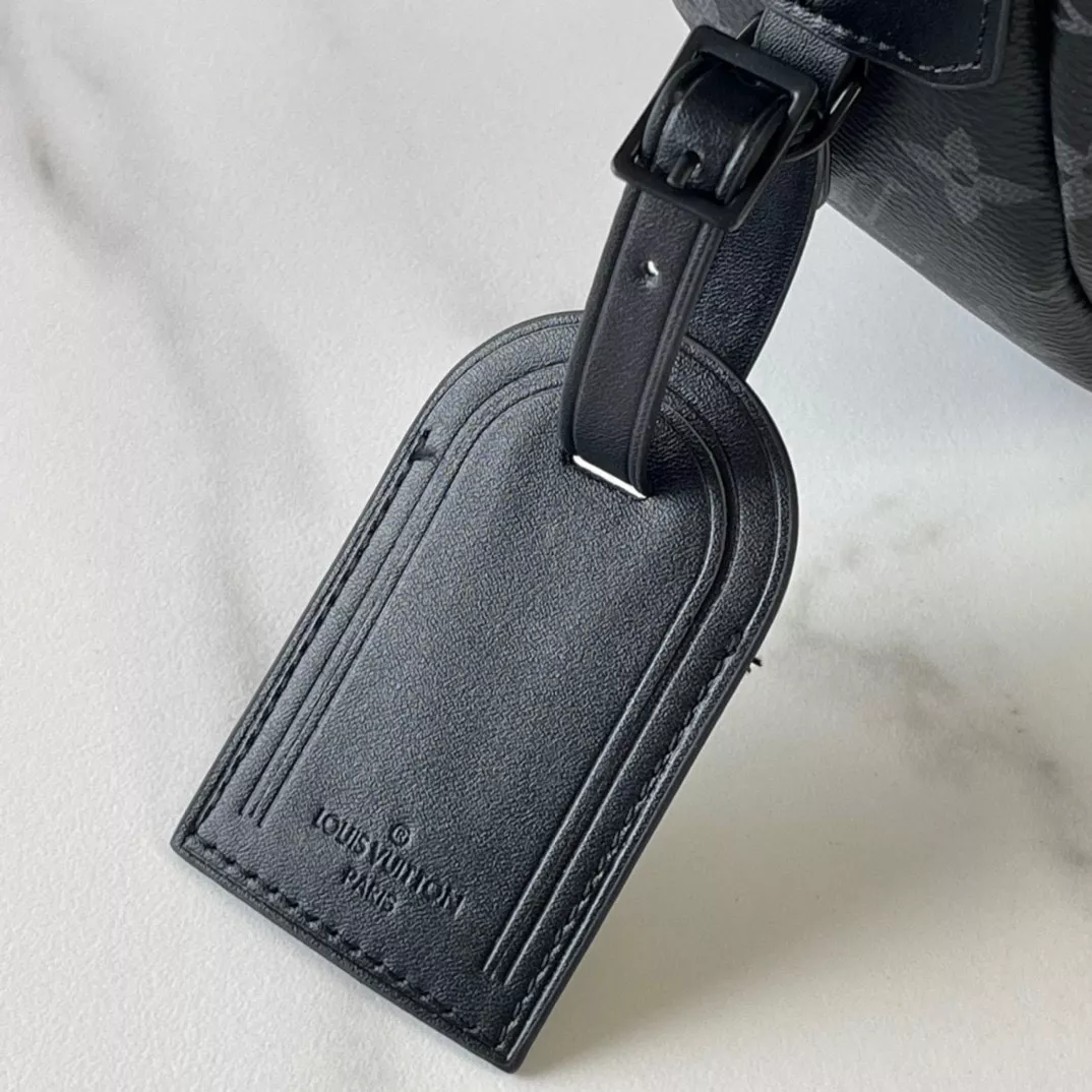 Louis Vuitton AAA Quality Messenger Bags For Women Trendsetting 2712 - Image 6