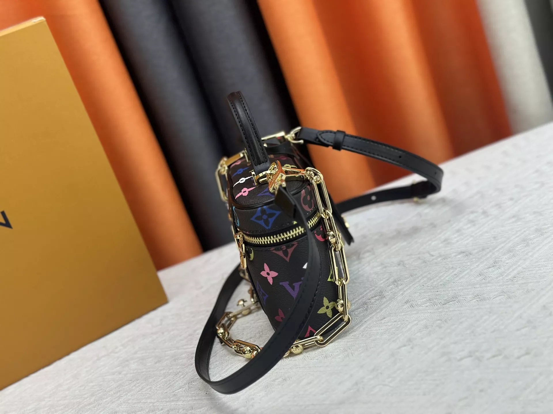 Louis Vuitton AAA Quality Messenger Bags For Women UrbanStyle 392 - Image 3