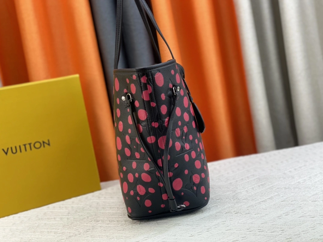 Louis Vuitton AAA Quality Shoulder Bags For Women EasyMatch 6552 - Image 3