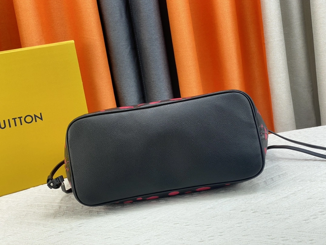 Louis Vuitton AAA Quality Shoulder Bags For Women EasyMatch 6552 - Image 5