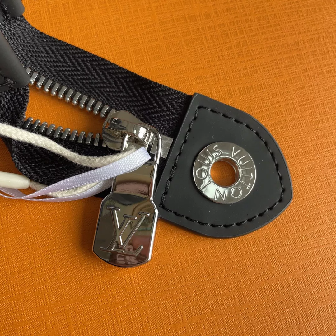 Louis Vuitton AAA Quality Wallets Flexible 5976 - Image 7