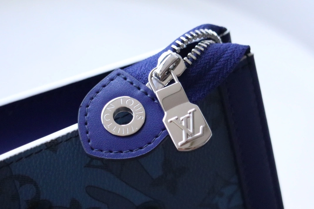 Louis Vuitton AAA Quality Wallets For Unisex HighQuality 2140 - Image 7