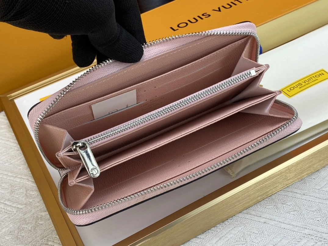 Louis Vuitton AAA Quality Wallets For Women GoAnywhere 8363 - Image 7