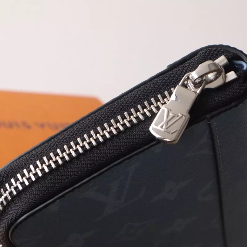 Louis Vuitton AAA Quality Wallets SportInspired 7983 - Image 4