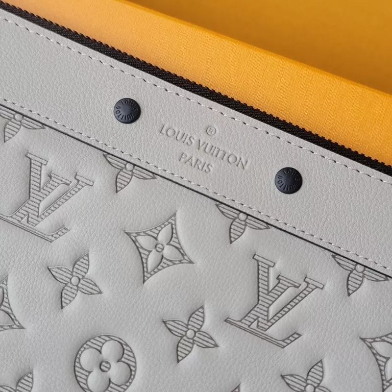 Louis Vuitton AAA Quality Wallets StreetReady 4771 - Image 3