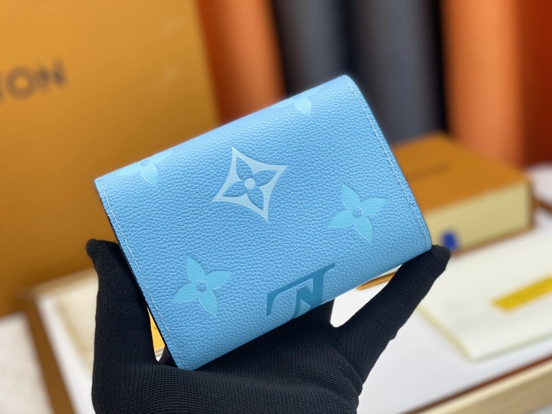 Louis Vuitton AAA Quality Wallets UrbanStyle 6281