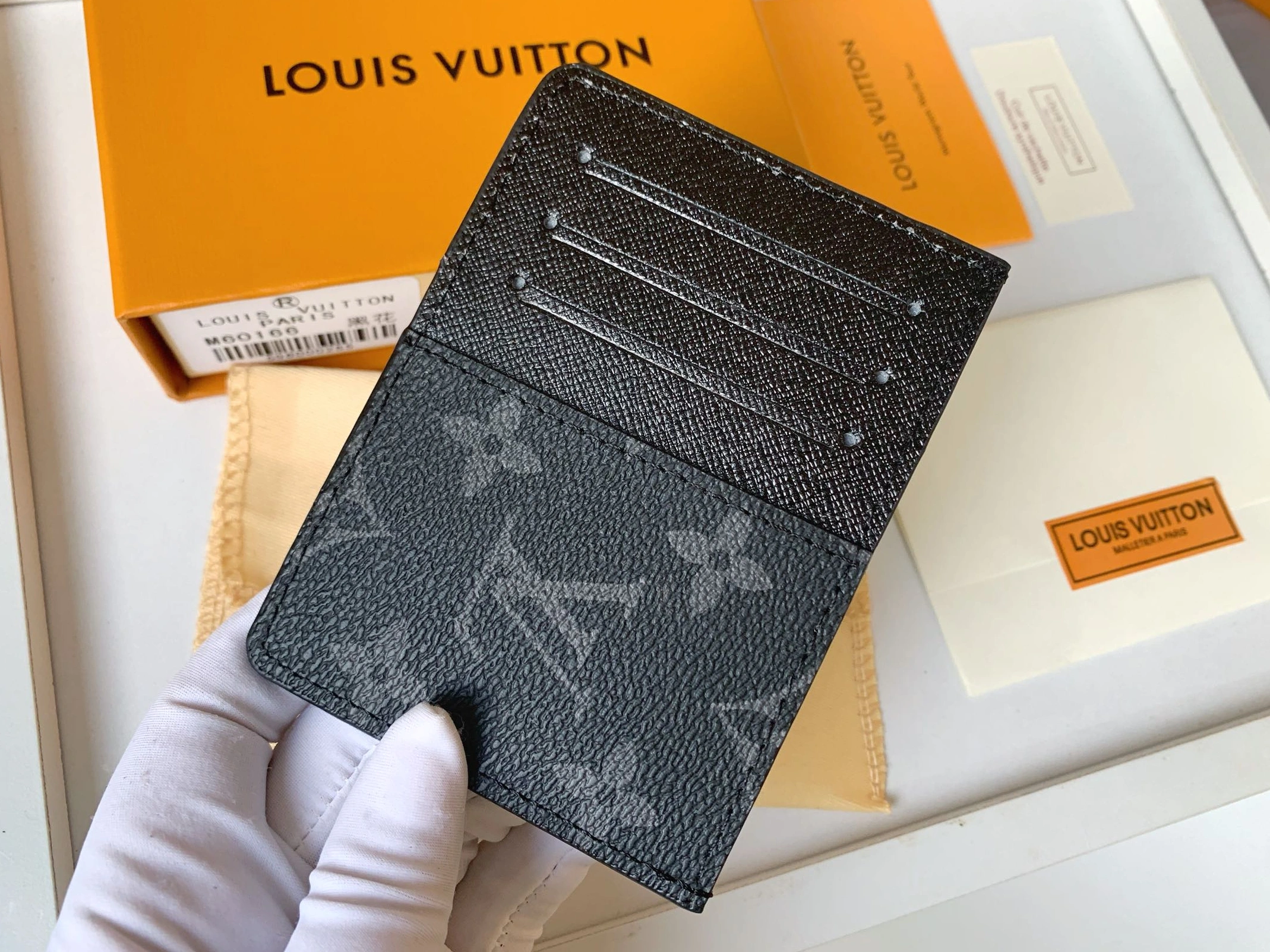 Louis Vuitton Card Case Bright 4507