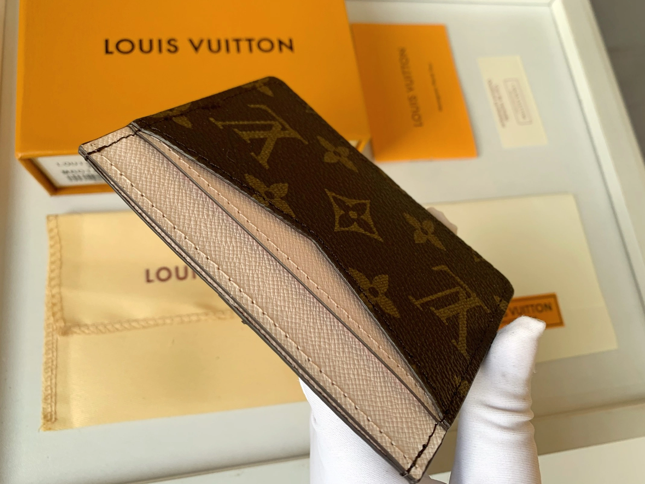 Louis Vuitton Card Case Comfortable 9684 - Image 3
