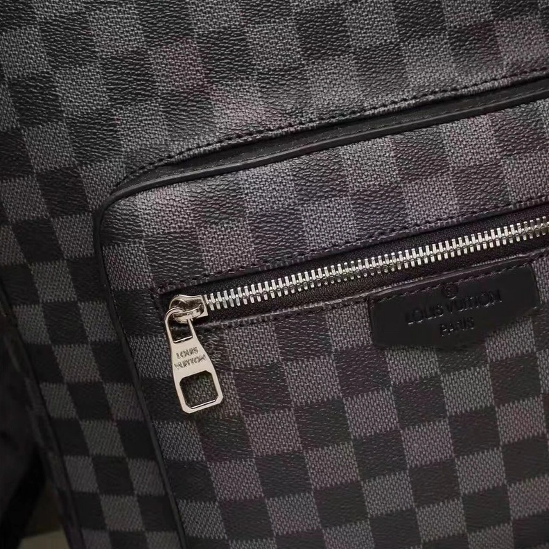 Louis Vuitton LV AAA Quality Backpacks Bright 8421 - Image 7