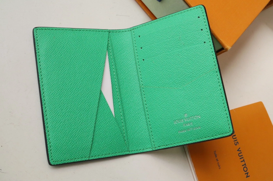 Louis Vuitton LV Card Case Efficient 2278 - Image 3