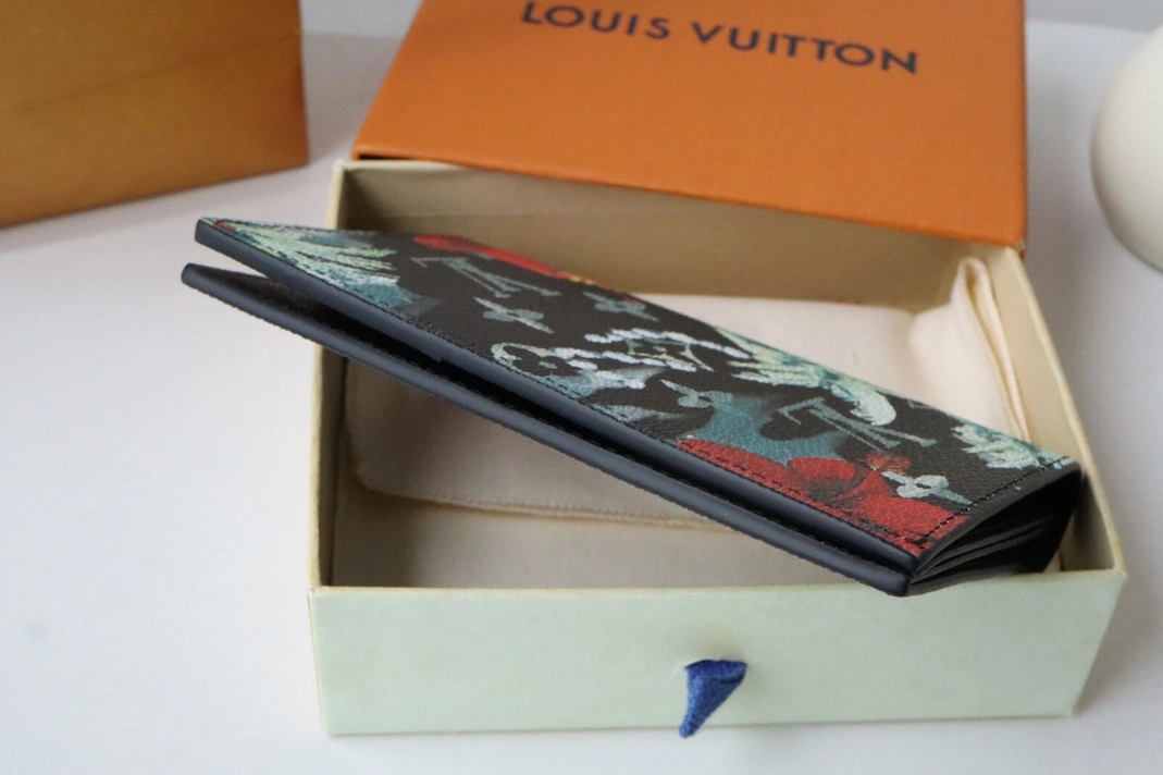 Louis Vuitton LV Card Case EyeCatching 9711 - Image 3