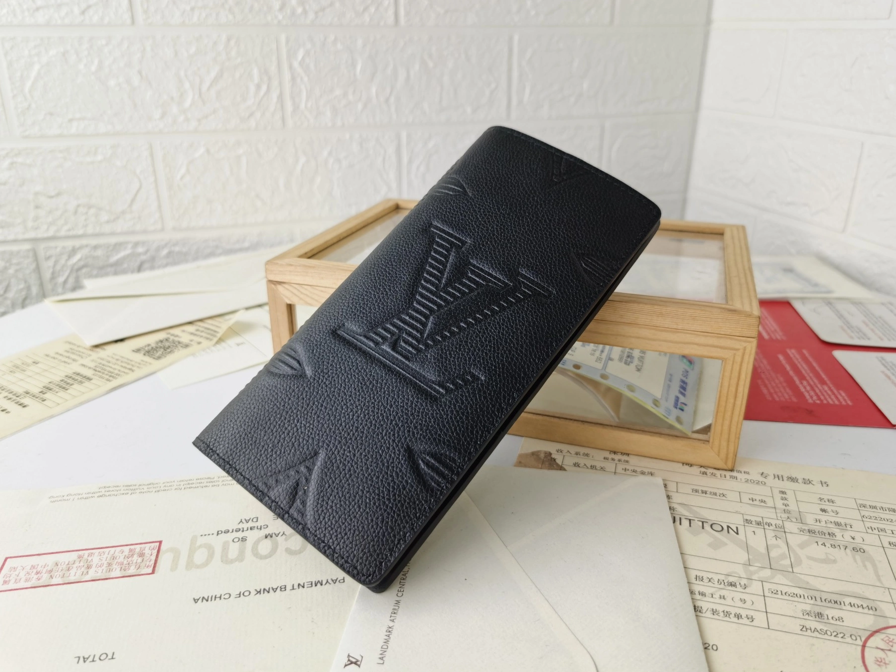 Louis Vuitton LV Card Case For Unisex StreetReady 6305 - Image 3