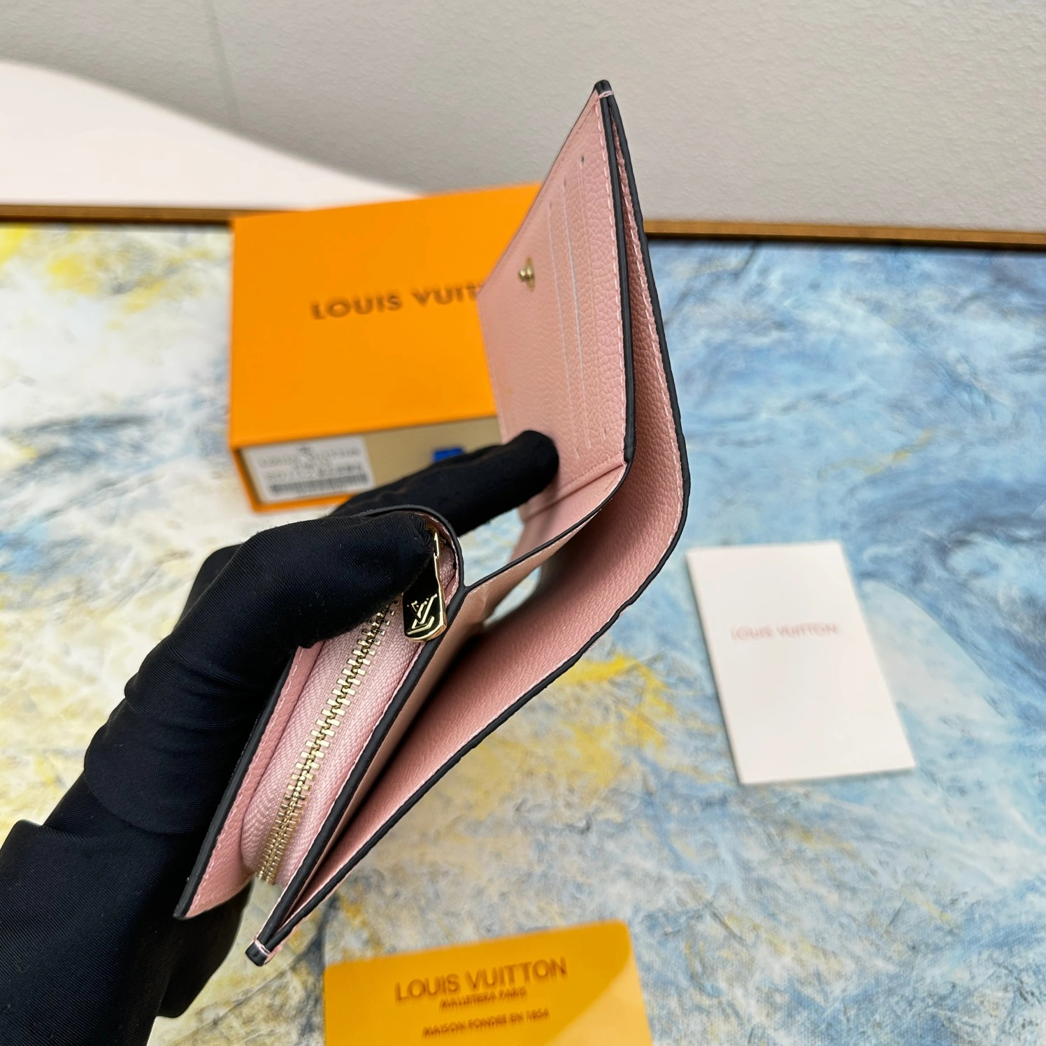 Louis Vuitton LV Card Case For Women GoAnywhere 6298 - Image 7