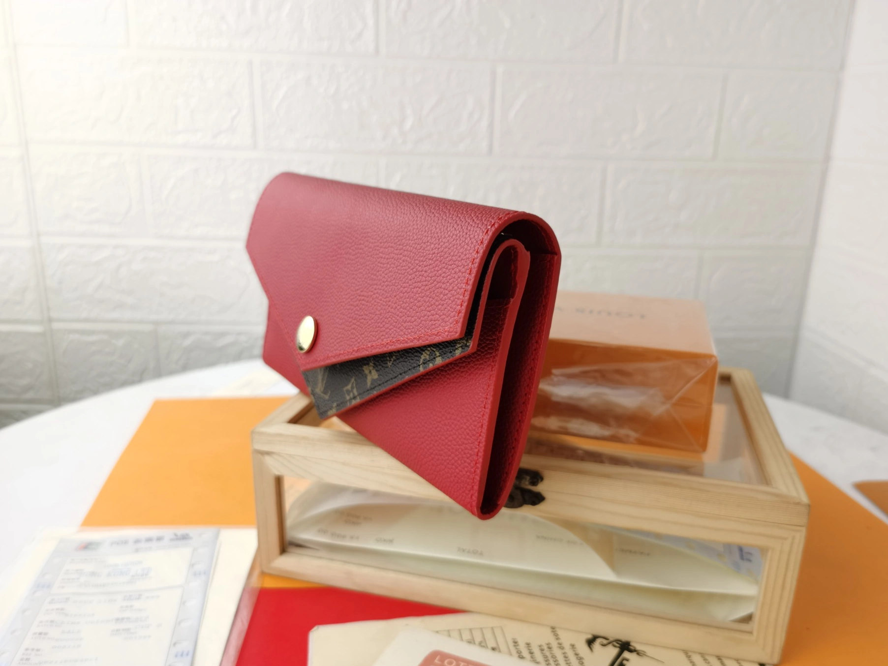 Louis Vuitton LV Card Case For Women Practical 9373 - Image 3