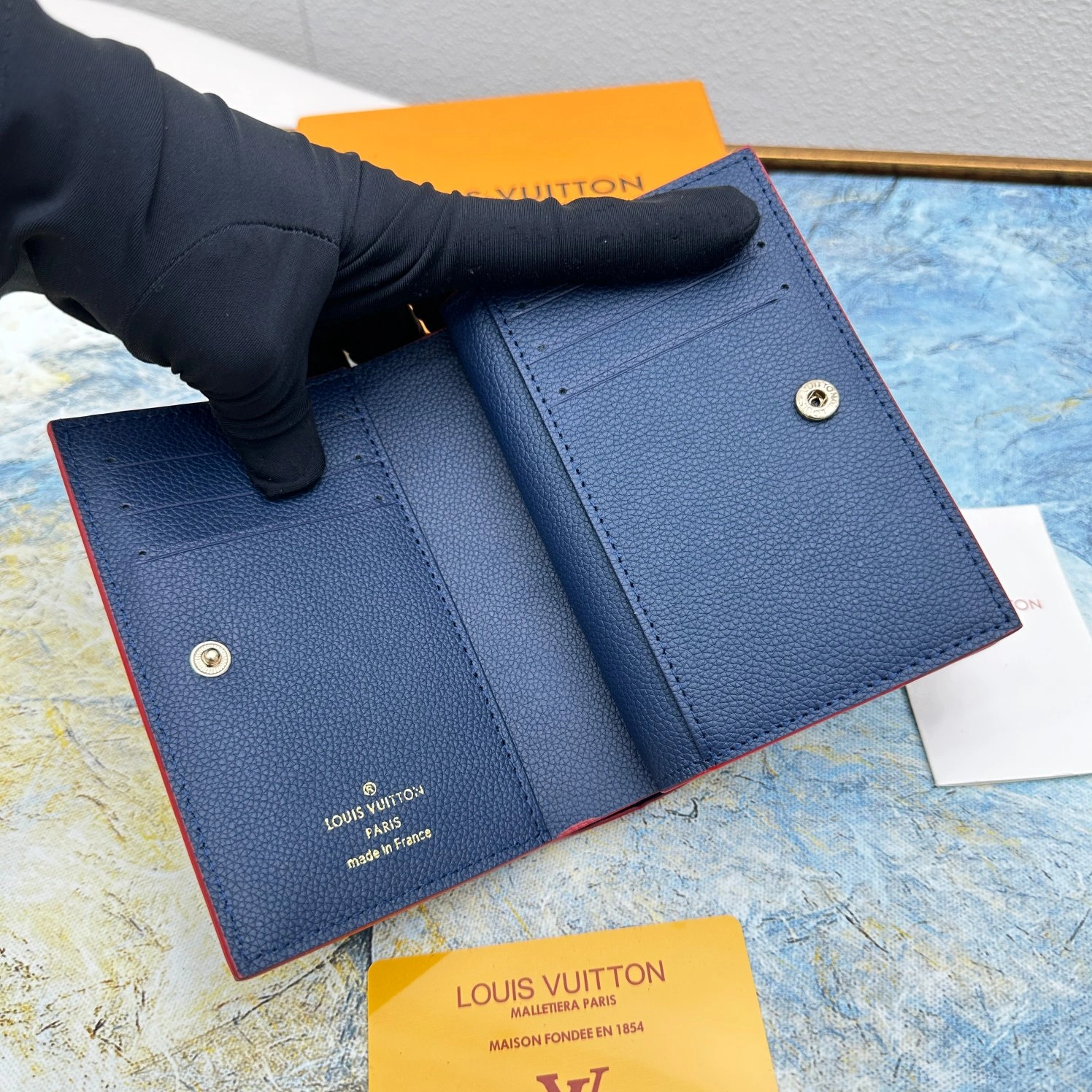 Louis Vuitton LV Card Case For Women Sophisticated 4936 - Image 4