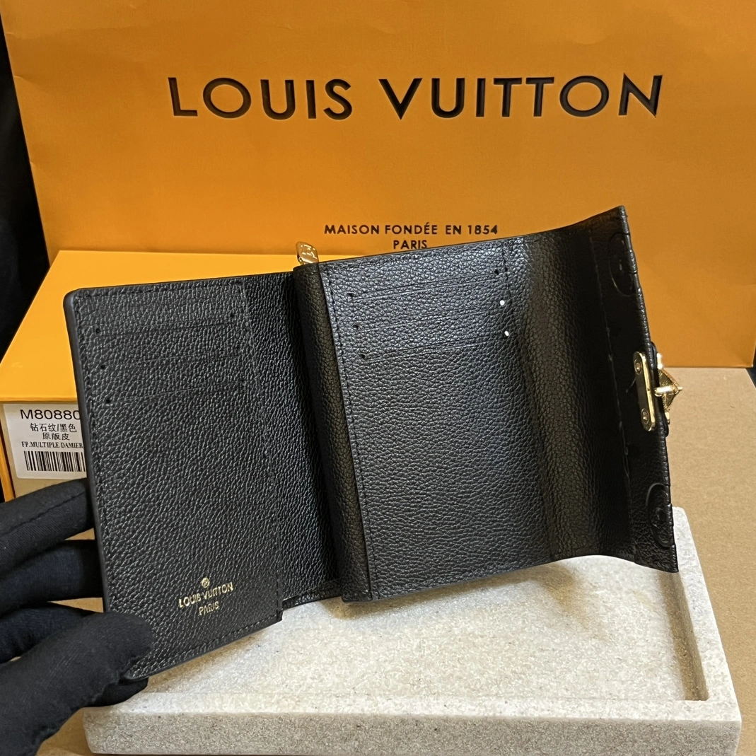 Louis Vuitton LV Card Case For Women StreetReady 1419 - Image 4