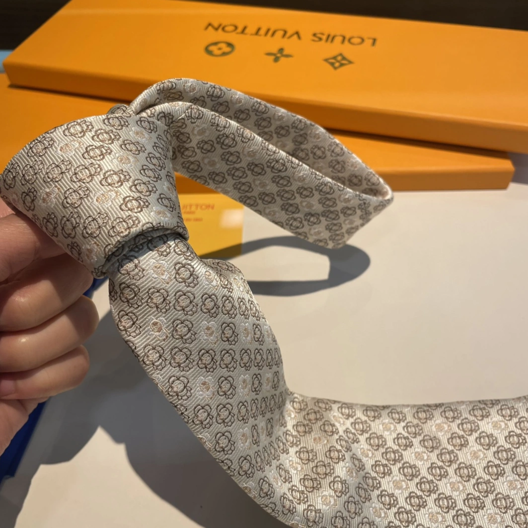 Louis Vuitton LV Necktie For Men HighQuality 2900 - Image 4