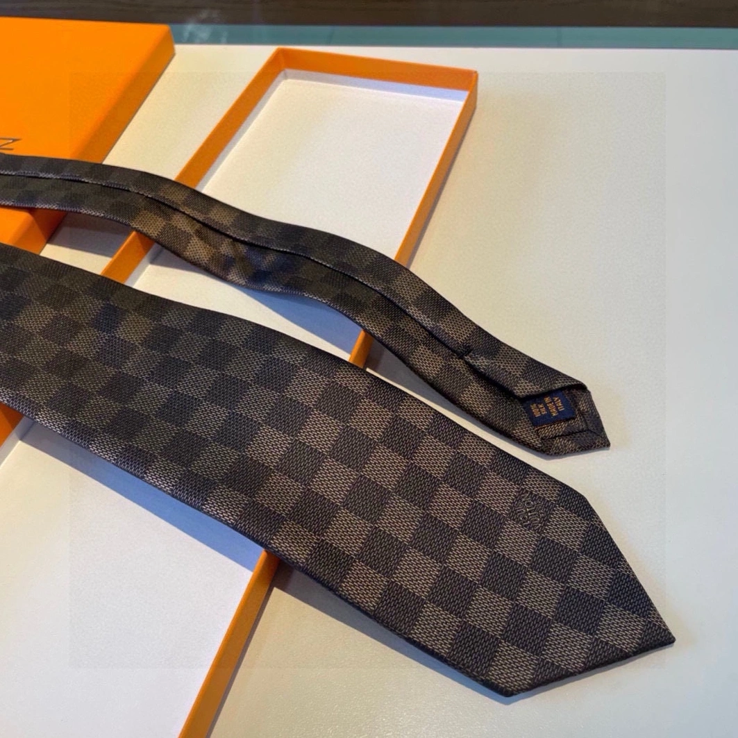 Louis Vuitton LV Necktie For Men Minimalist 9934 - Image 5