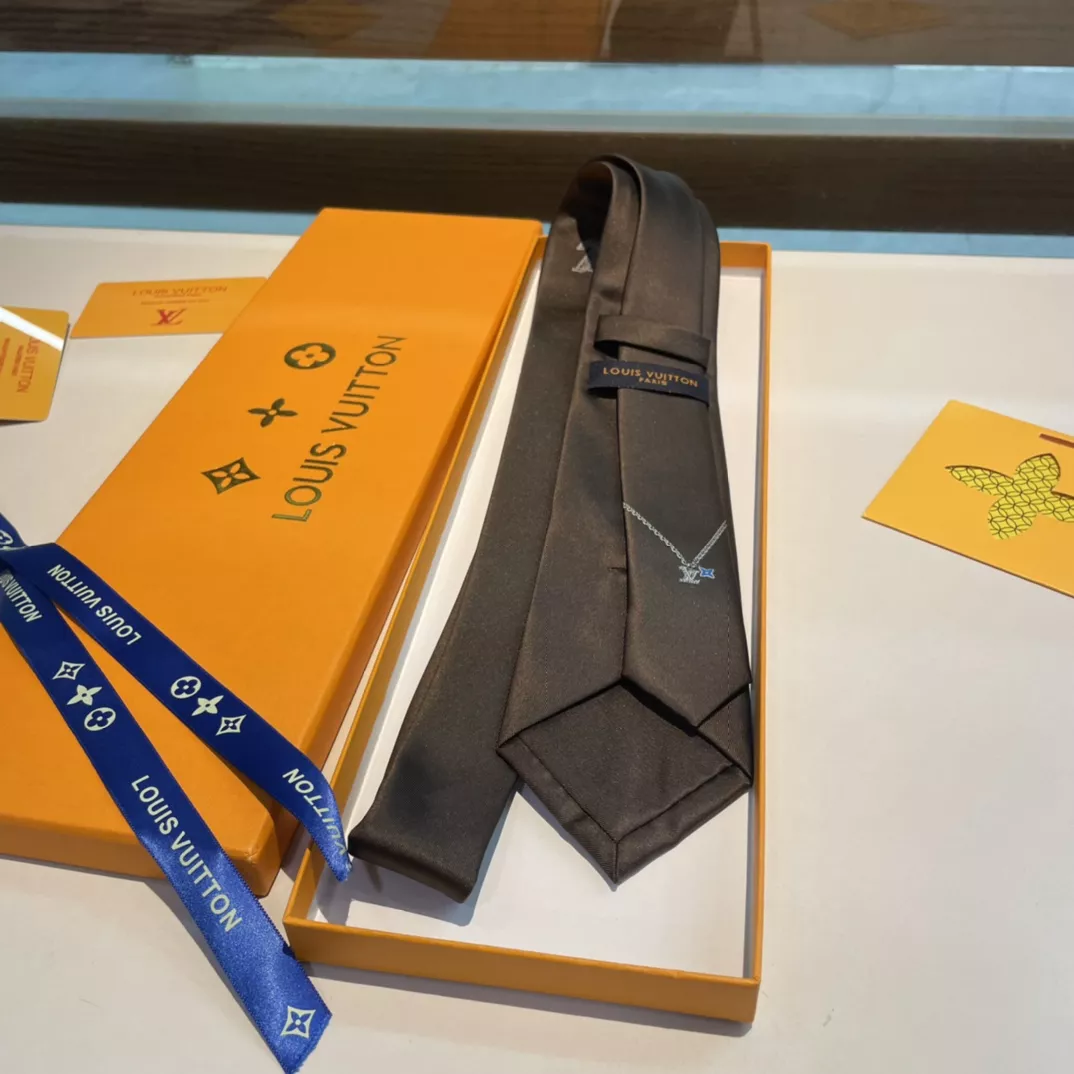 Louis Vuitton LV Necktie Practical 8813