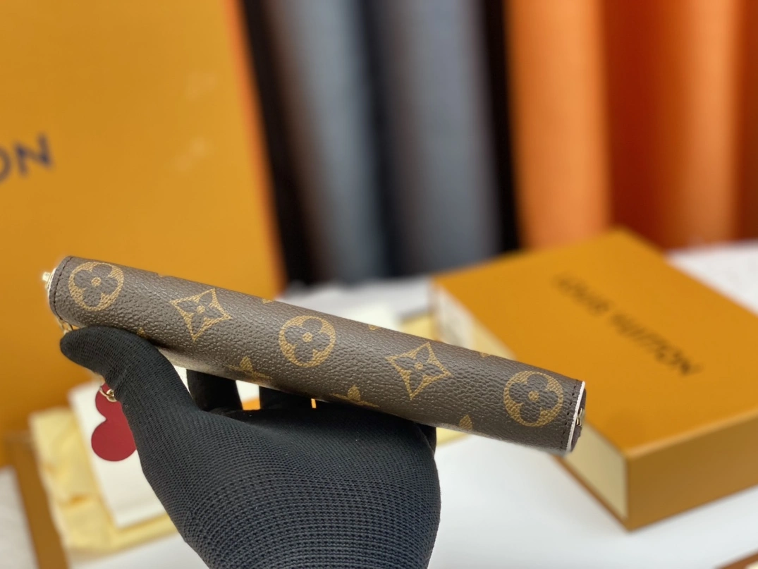 Louis Vuitton LV Wallets BestValue 6310 - Image 4