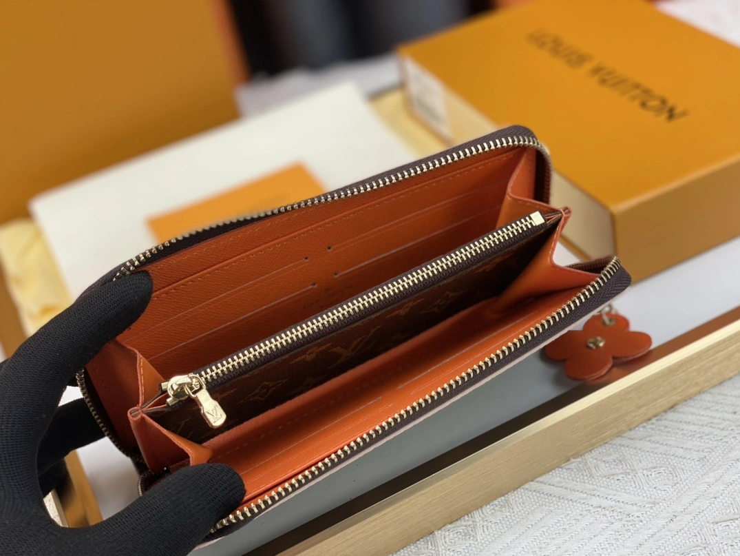 Louis Vuitton LV Wallets EasyMatch 3587 - Image 6