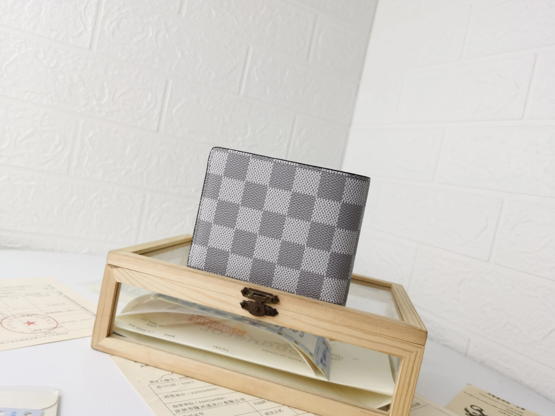 Louis Vuitton LV Wallets For Unisex Trendy 6771