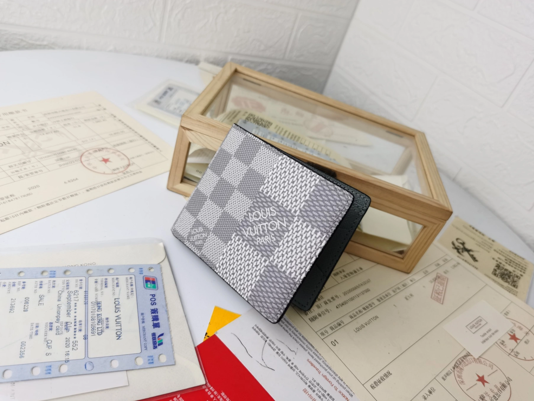 Louis Vuitton LV Wallets For Unisex Trendy 6771 - Image 4