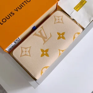 Louis Vuitton LV Wallets For Women StreetReady 7110