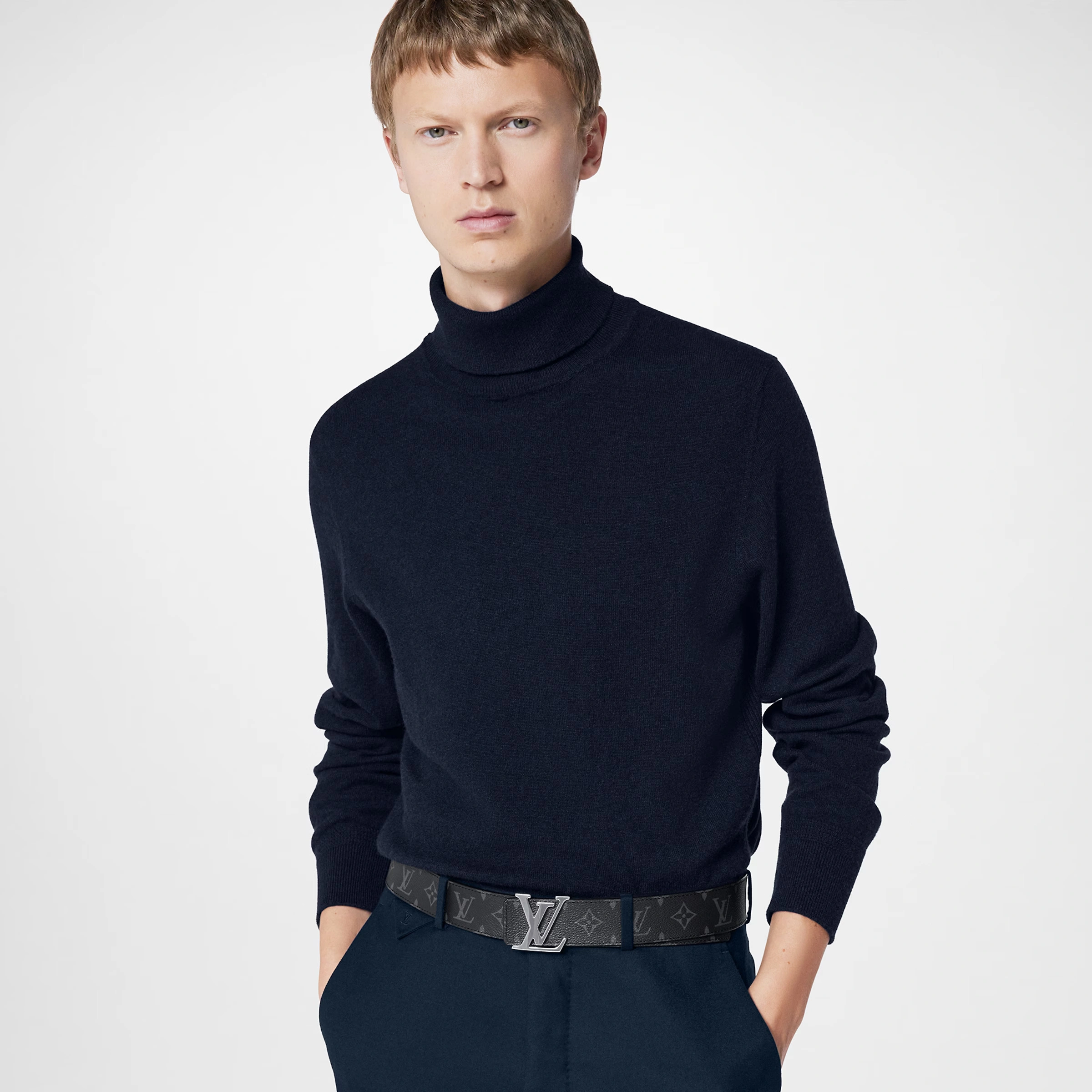 Louis Vuitton M9043U LV Initiales 40MM Reversible Belt - Image 5