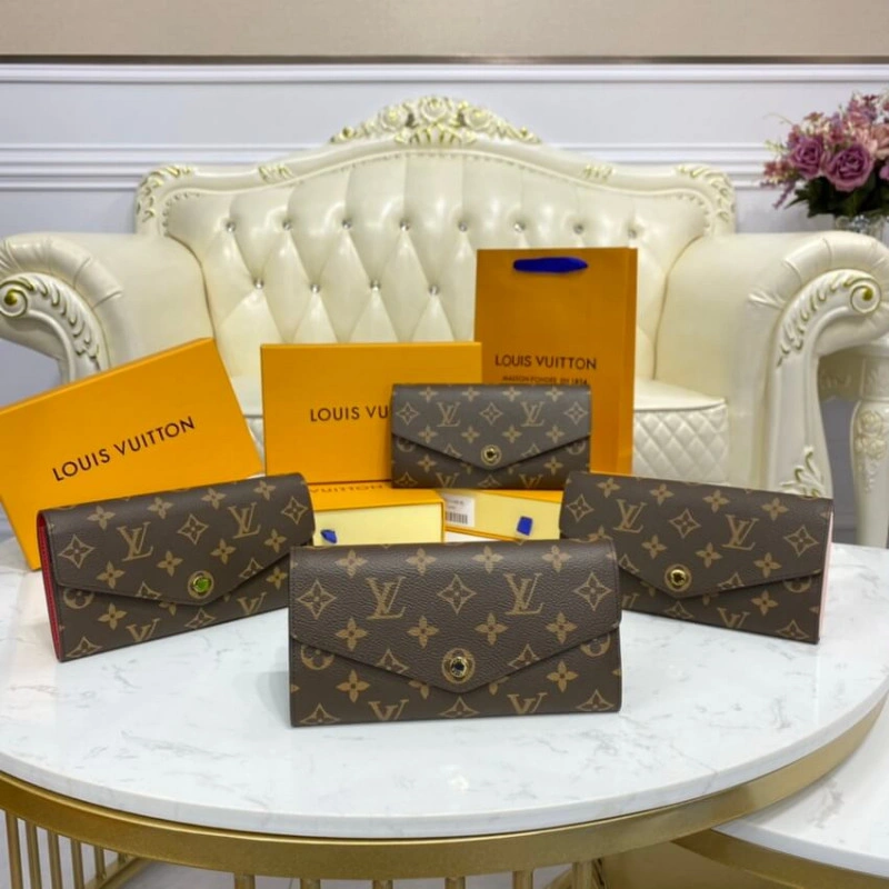 16 card s Louis Vuitton Monogram Cavas Sarah Wallet Brown - Image 11