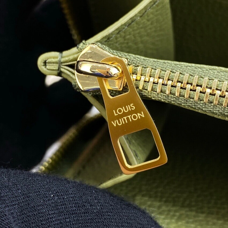 12 card s Louis Vuitton Monogram Empreinte Leather Zippy Wallet Khaki - Image 7