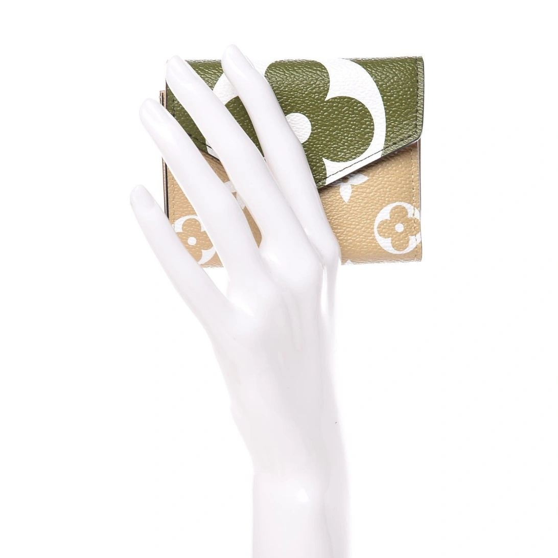 Louis Vuitton Monogram Giant Zoe Wallet Khaki M67640 - Image 6