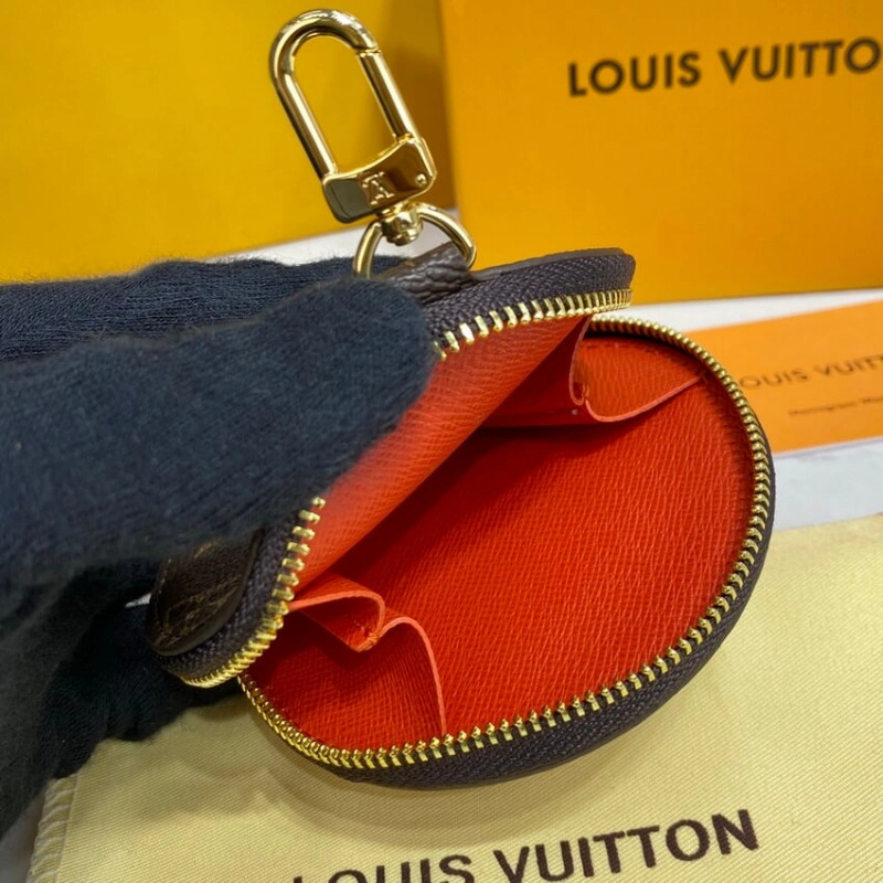 Goldcolor Louis Vuitton Monogram Round Coin Purse - Image 8