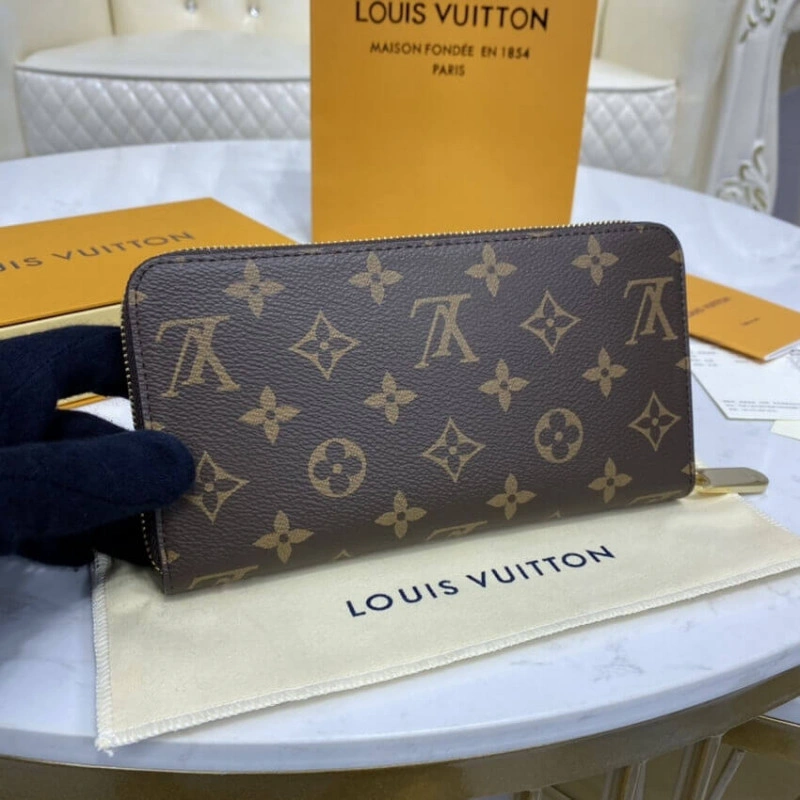 Grained c Louis Vuitton Monogram Zippy Wallet Fuchsia - Image 3