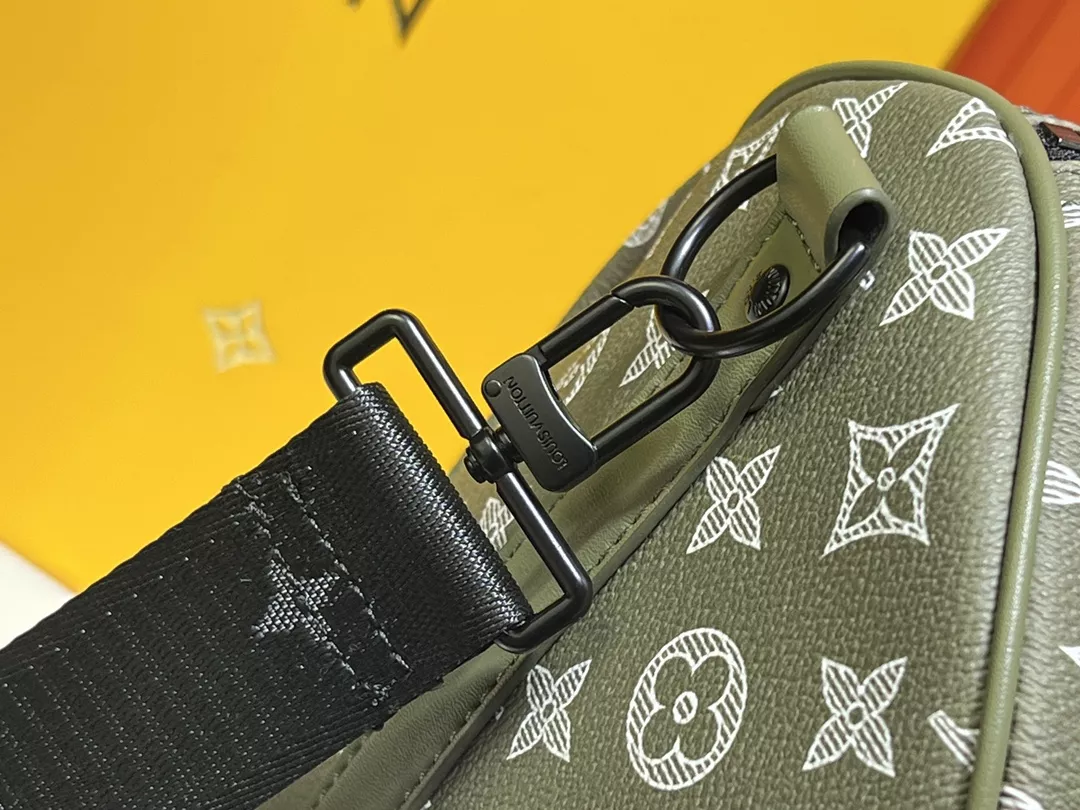 Louis Vuitton Travel Bags Popular 4479 - Image 6