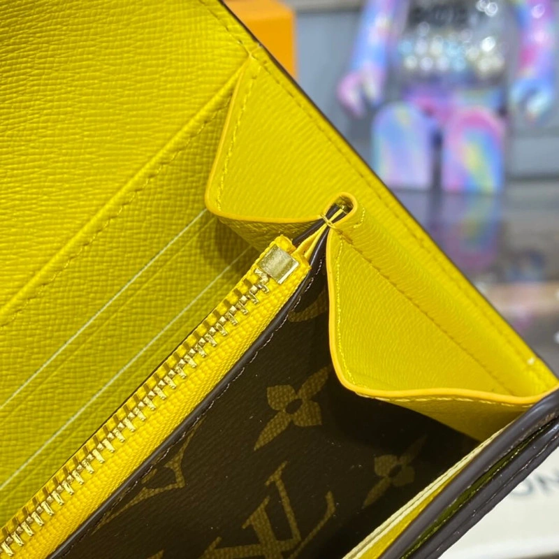Grained c Louis Vuitton Vivienne Holidays Monogram Sarah Wallet Yellow - Image 8