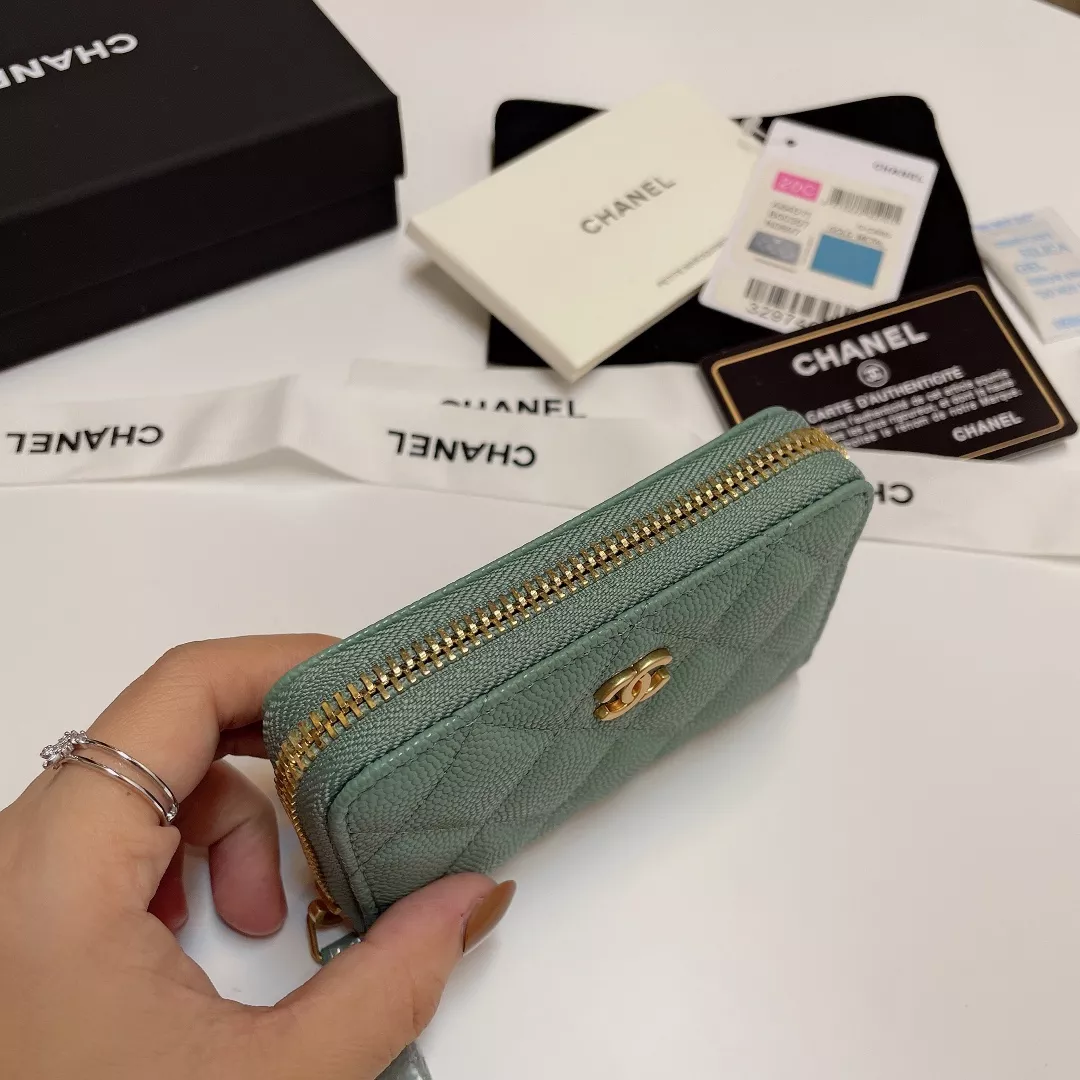 Minimalist 3680 Chanel Card Case - Image 5