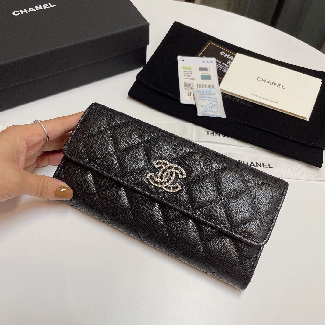 Modern 8304 Chanel AAA Quality Wallets