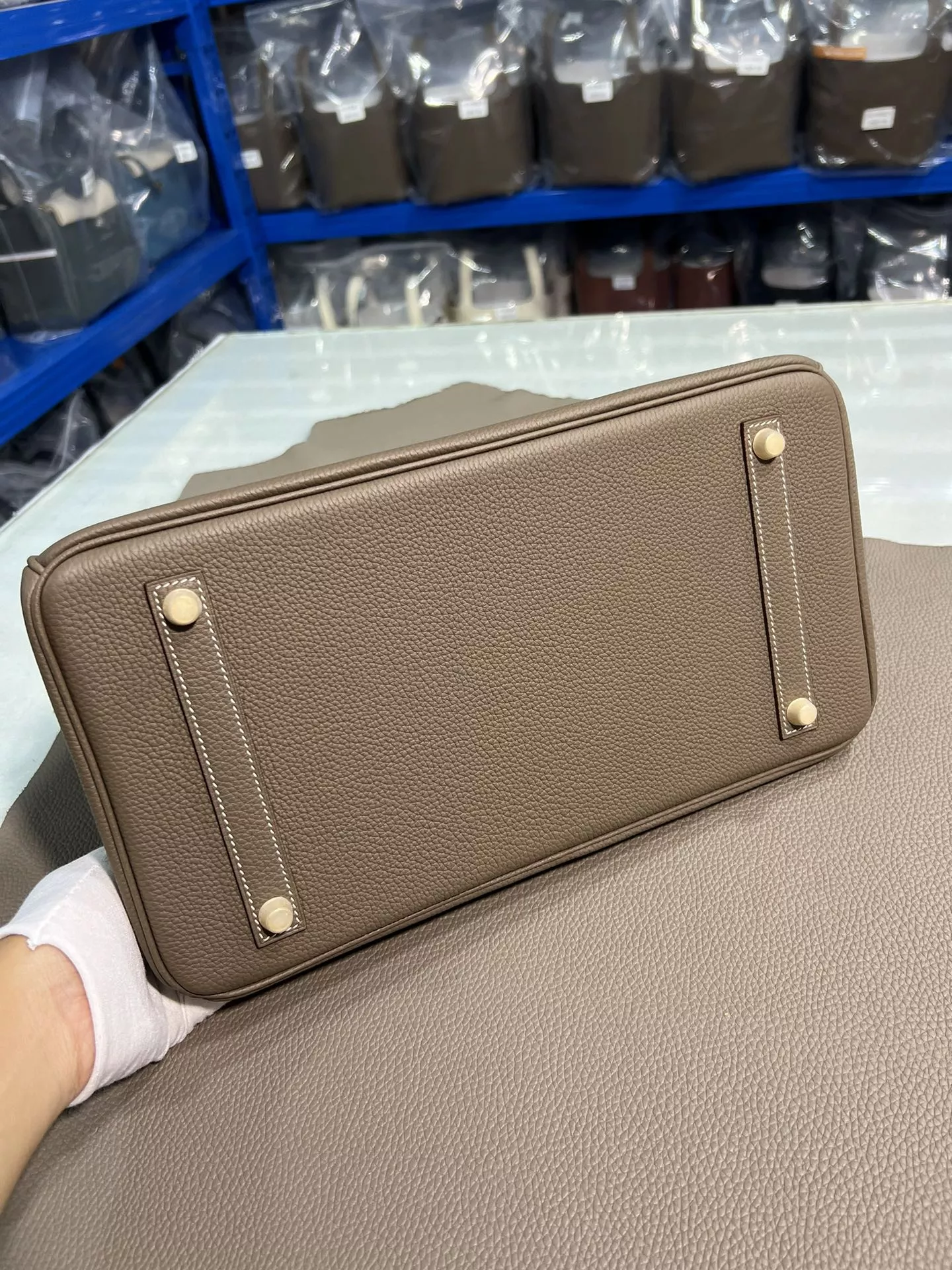 ModernLook 1319 Hermes AAA Quality Handbags For Women - Image 8