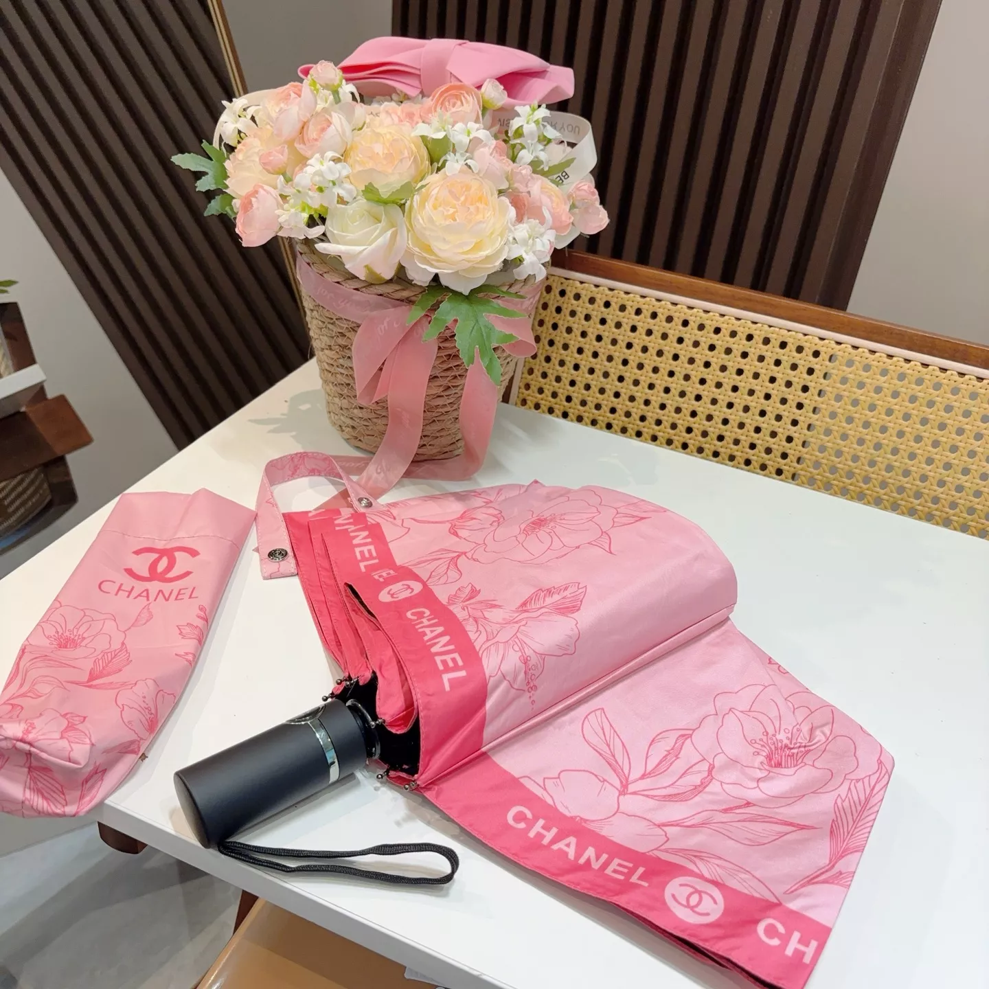 ModernLook 2288 Chanel Umbrellas - Image 3