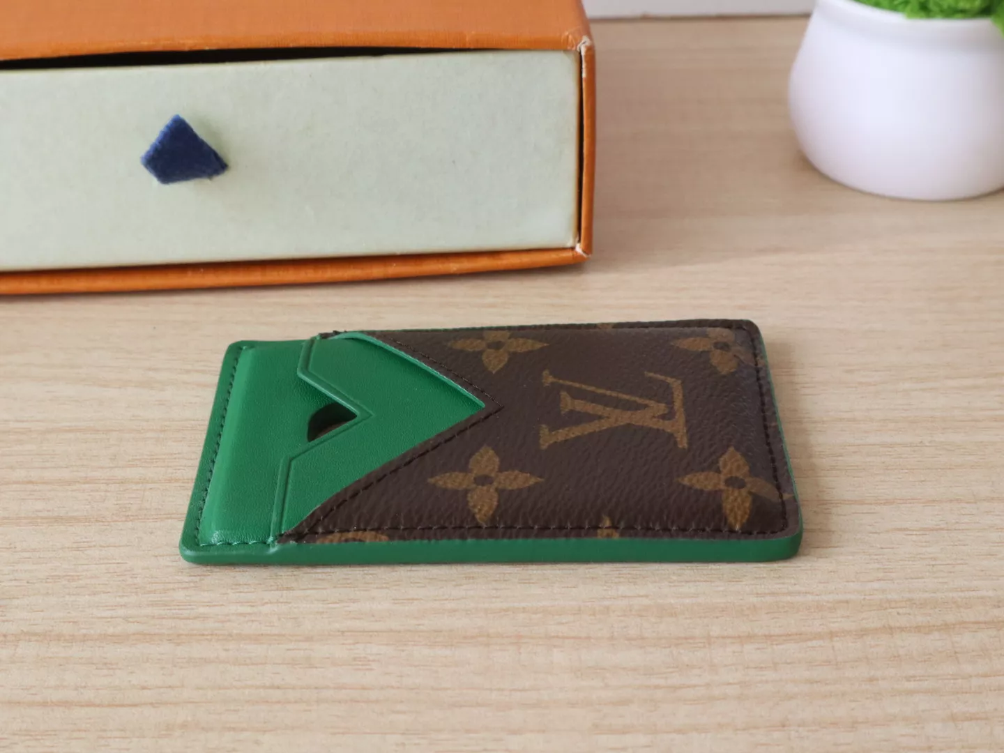 ModernLook 7315 Louis Vuitton LV Card Case For Women - Image 5