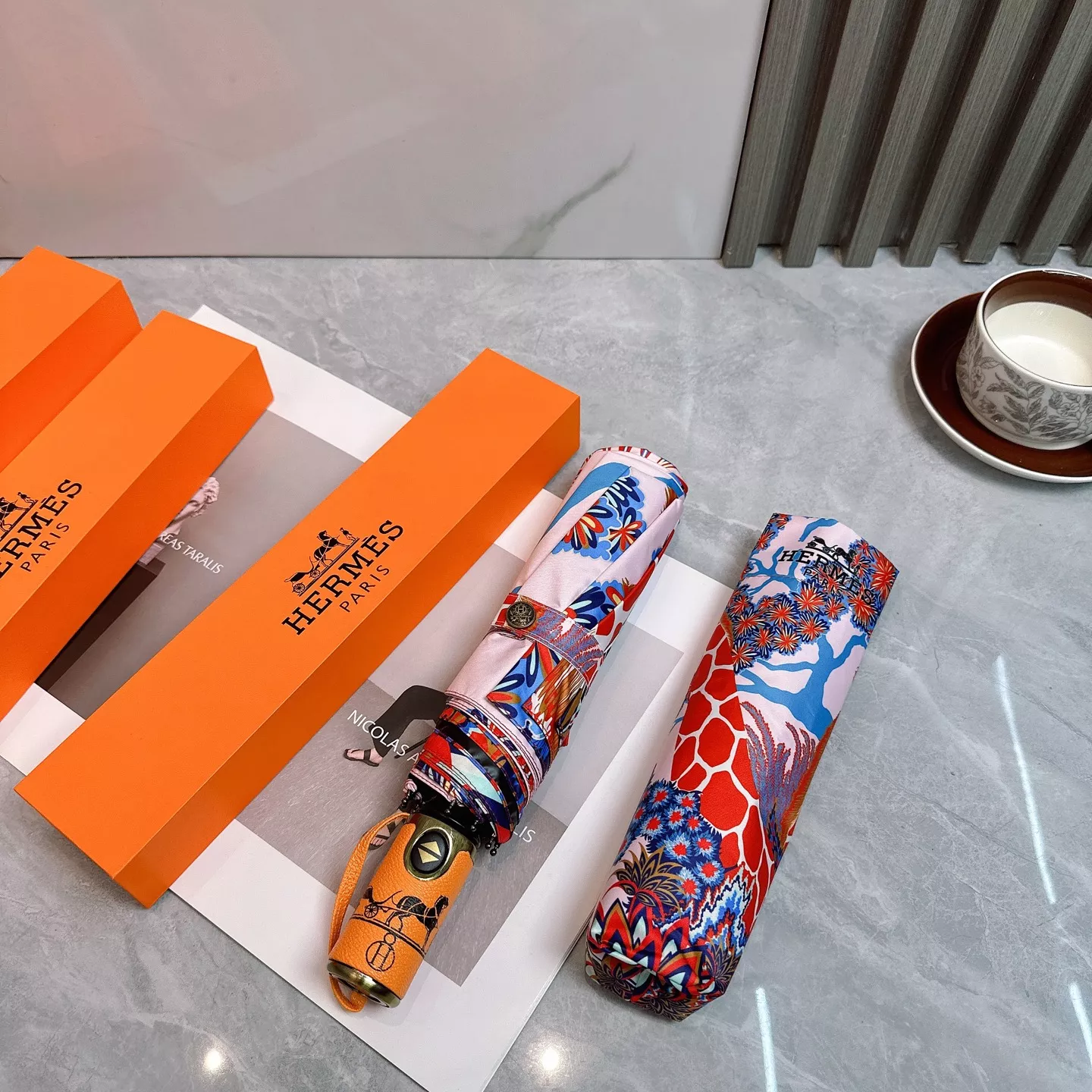 ModernLook 7319 Hermes Umbrellas