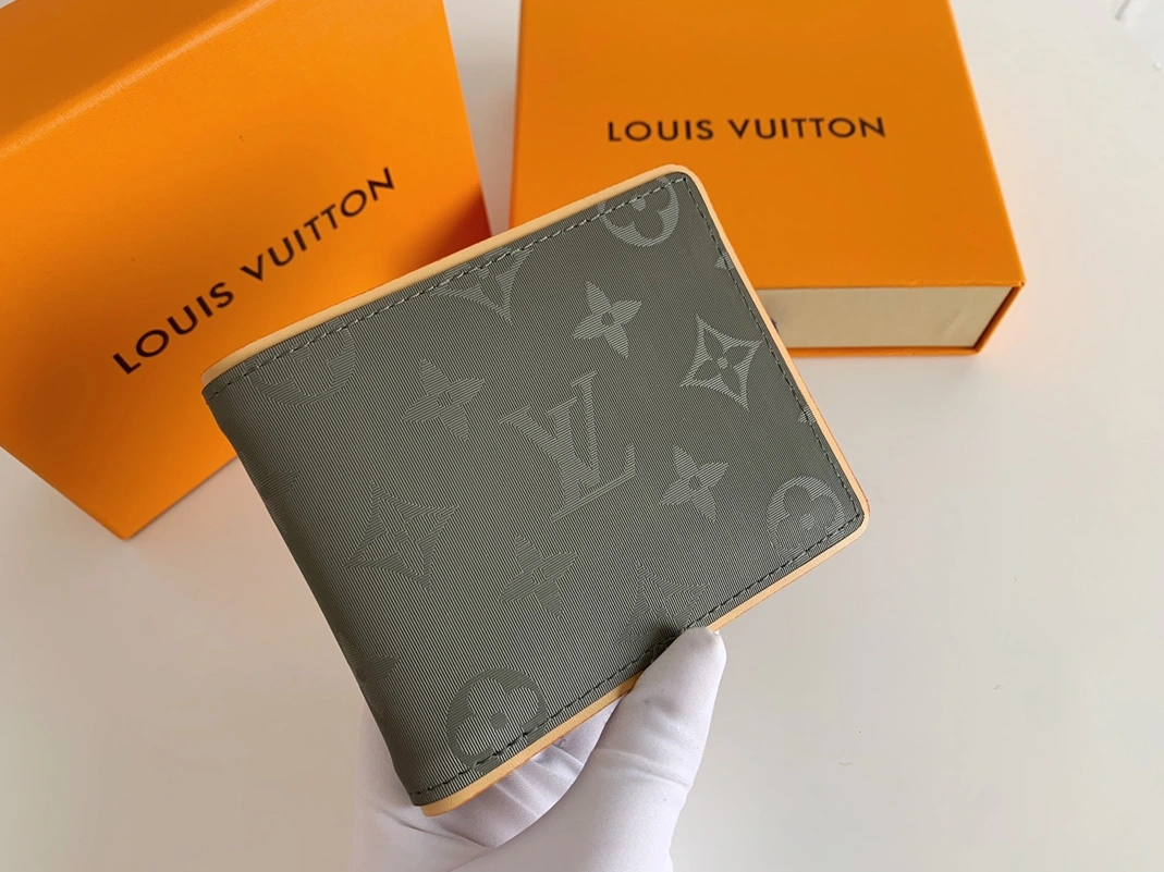 Practical 5510 Louis Vuitton LV Wallets