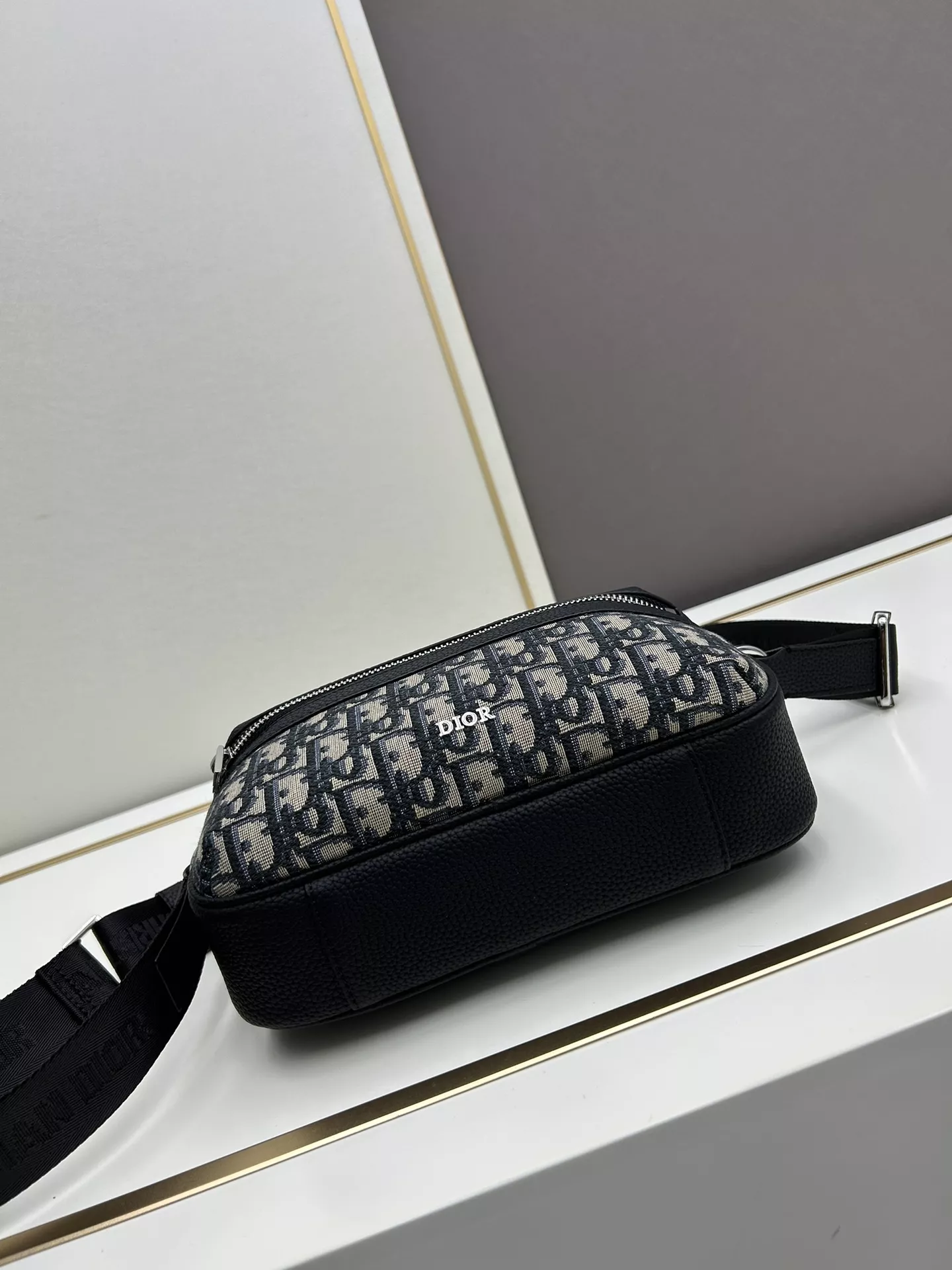 Practical 8227 Christian Dior AAA Man Messenger Bags - Image 5