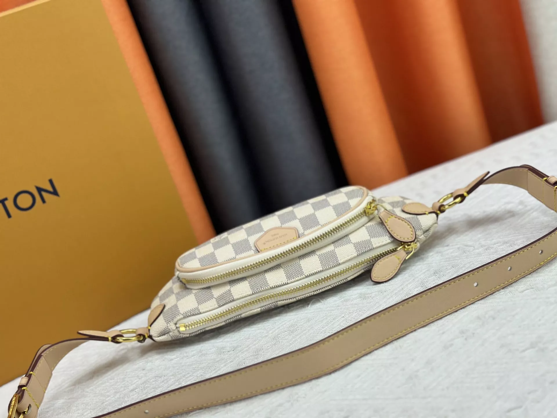 Practical 833 Louis Vuitton LV AAA Quality Belt Bags - Image 3