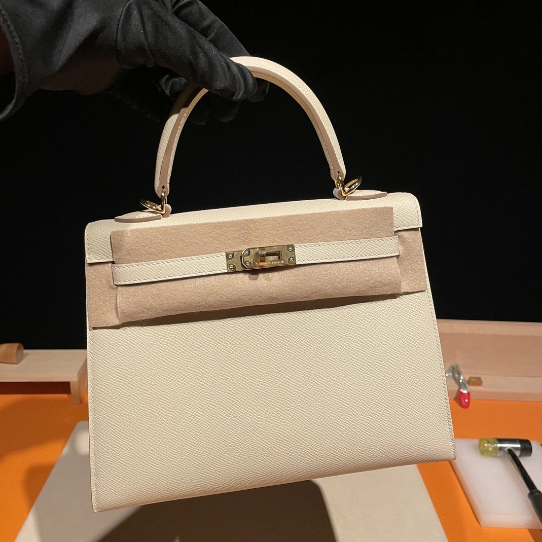 Practical 8798 Hermes AAA Quality Handbags In Gold For Women - Image 3