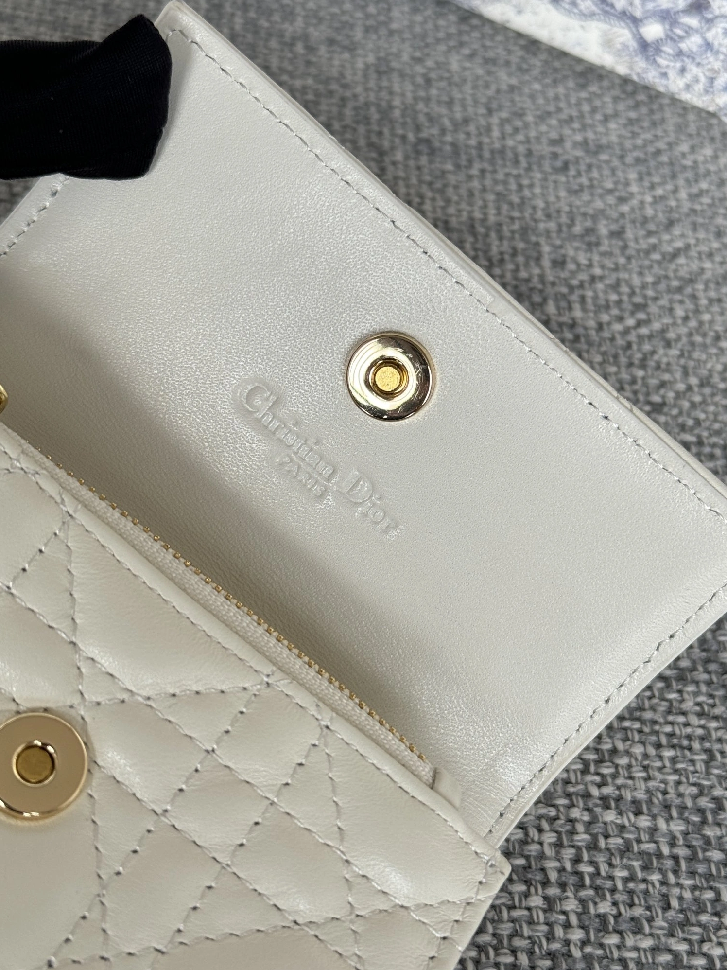 Refined 776 Christian Dior AAA Wallets For Women - Image 5