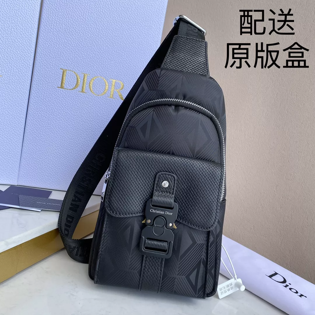 Reliable 1554 Christian Dior AAA Man Messenger Bags