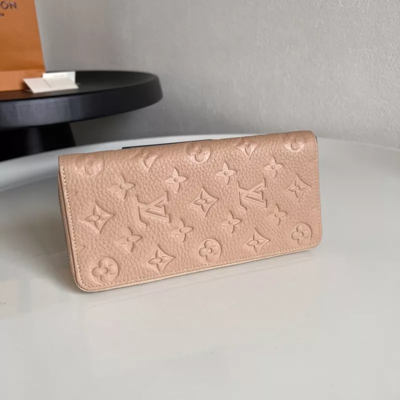 Reliable 9213 Louis Vuitton AAA Quality Card Case - Image 3