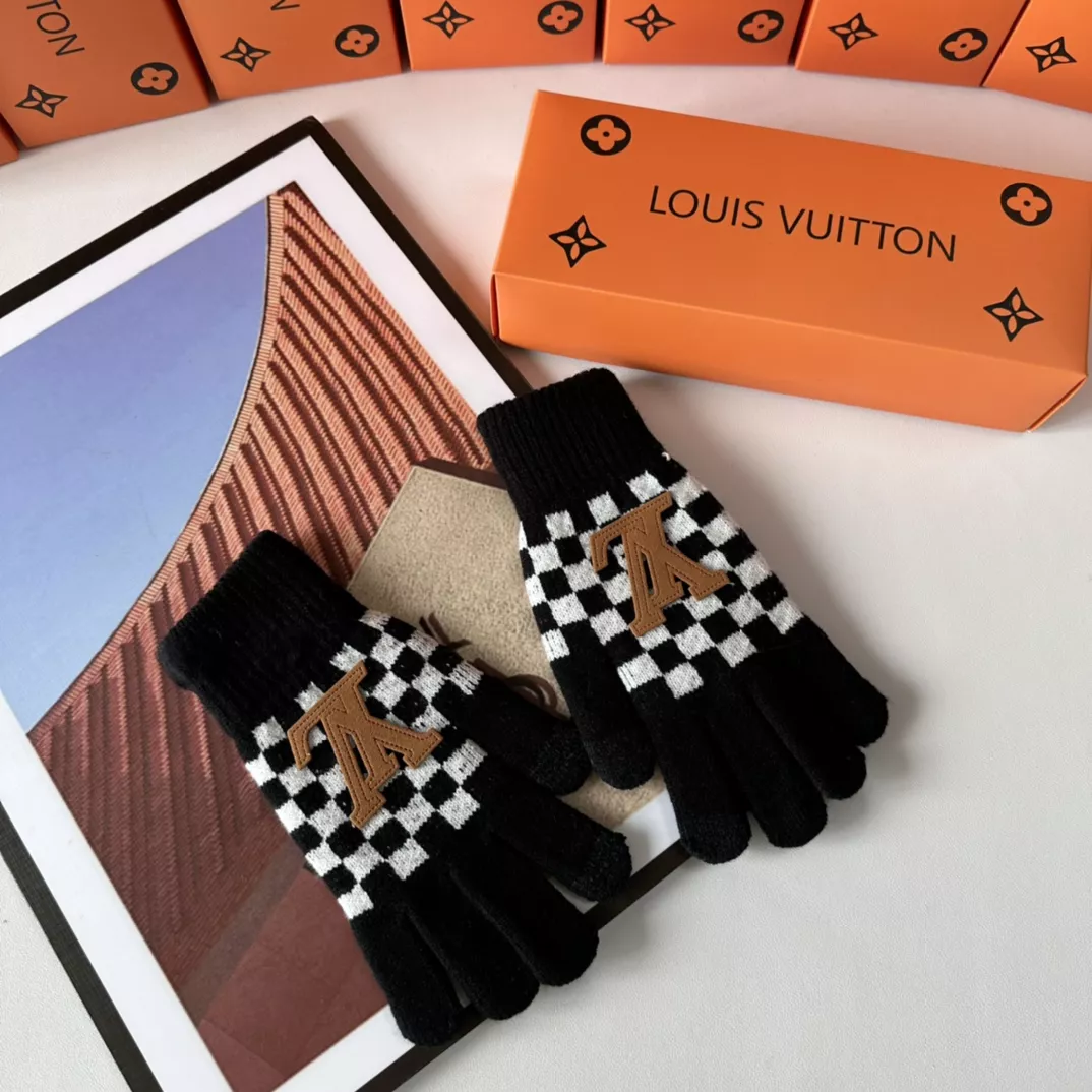 Resilient 6257 Louis Vuitton LV Gloves
